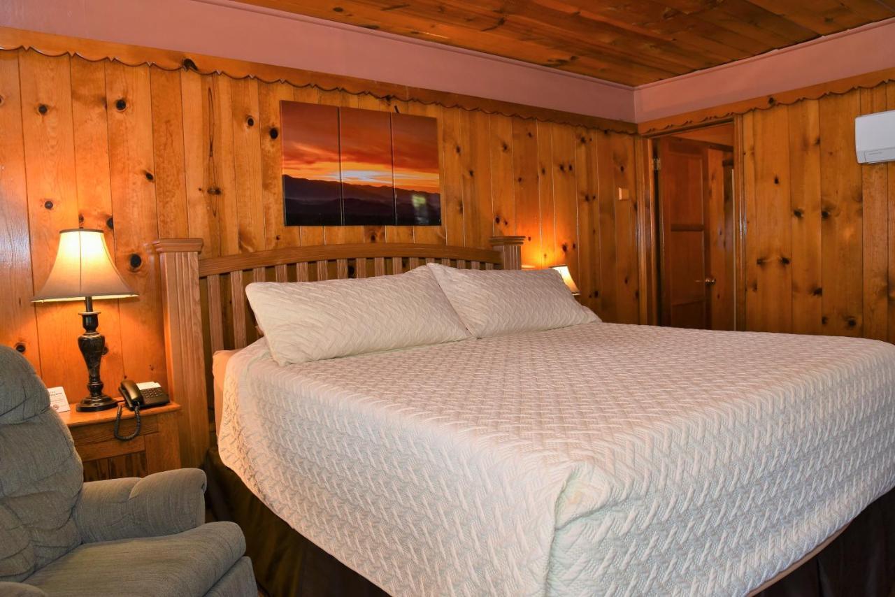 The Kern Lodge Kernville Ngoại thất bức ảnh