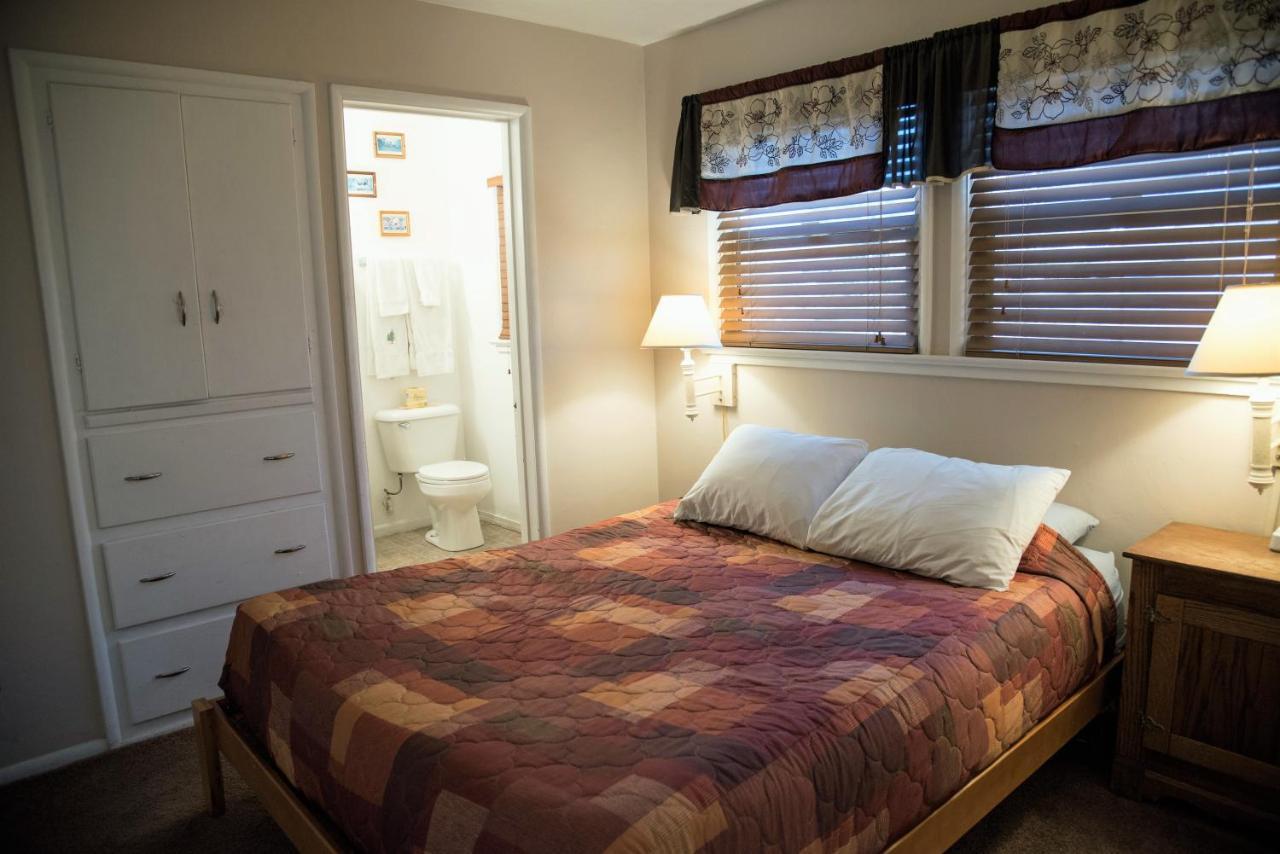 The Kern Lodge Kernville Ngoại thất bức ảnh