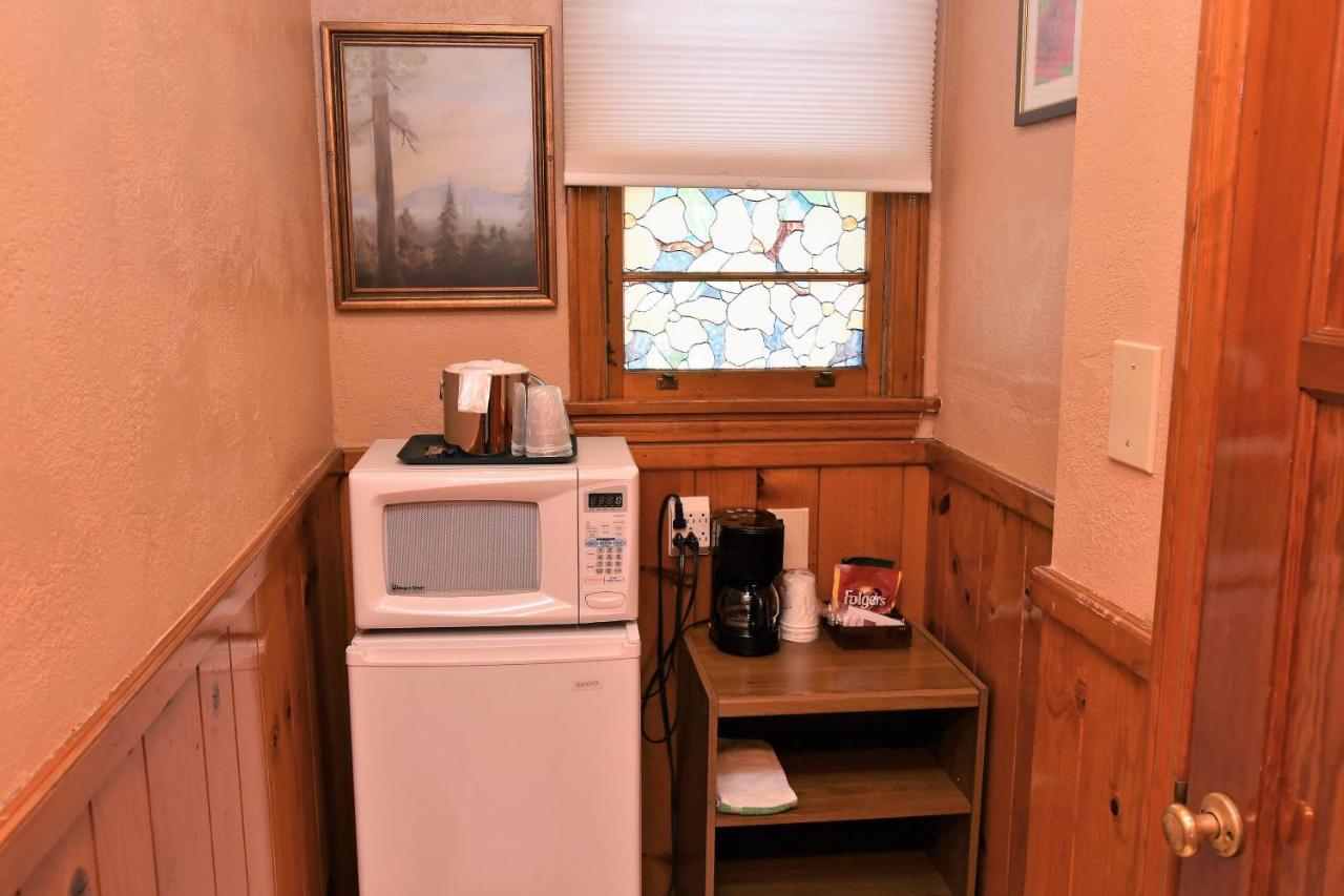 The Kern Lodge Kernville Ngoại thất bức ảnh