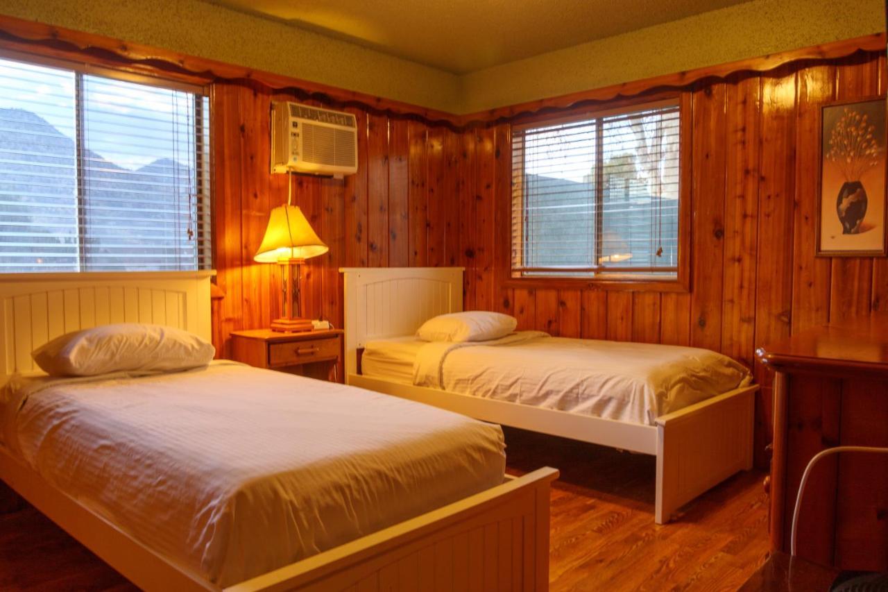 The Kern Lodge Kernville Ngoại thất bức ảnh