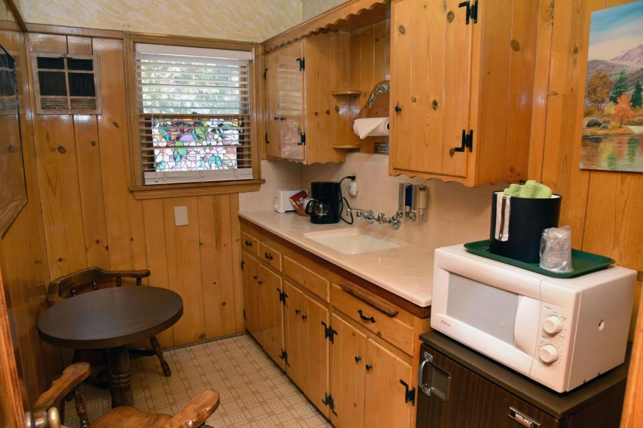 The Kern Lodge Kernville Ngoại thất bức ảnh