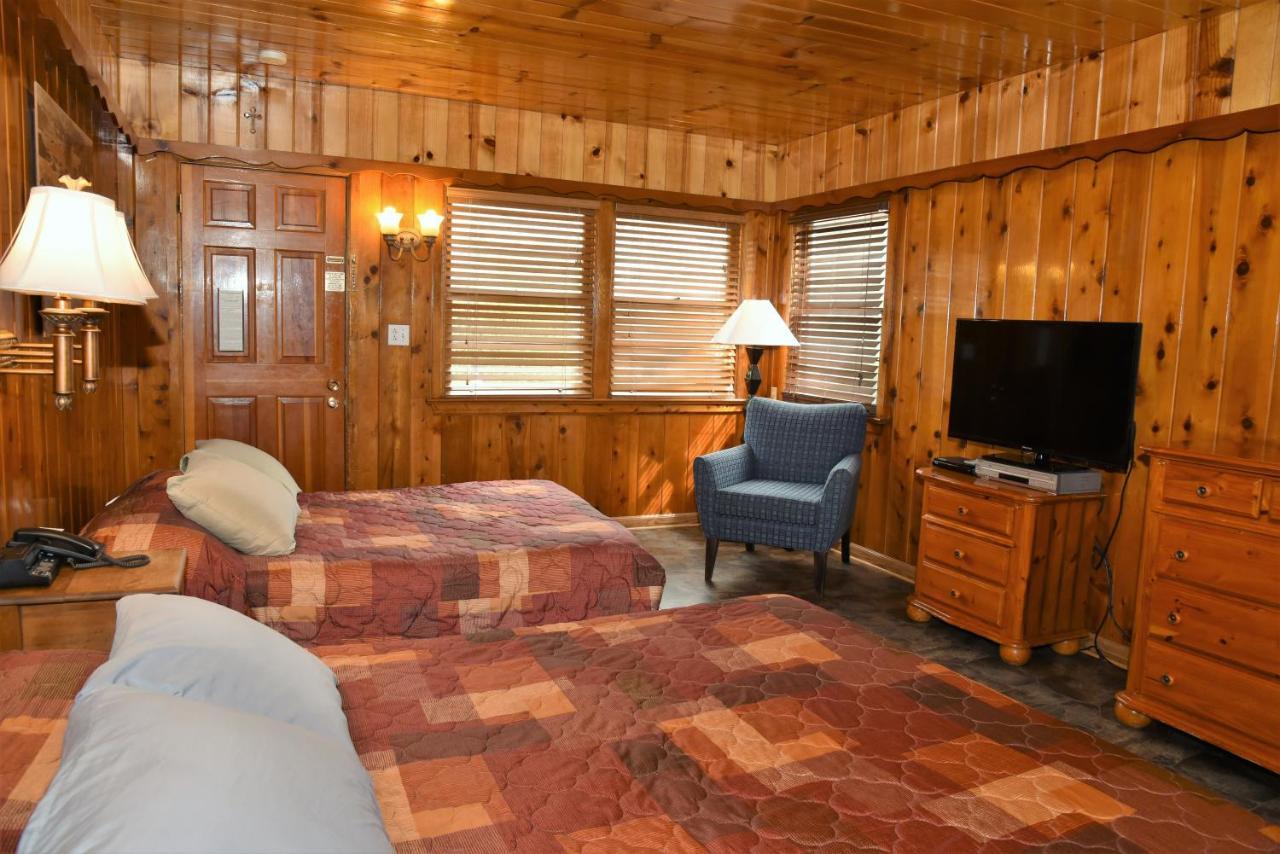 The Kern Lodge Kernville Ngoại thất bức ảnh
