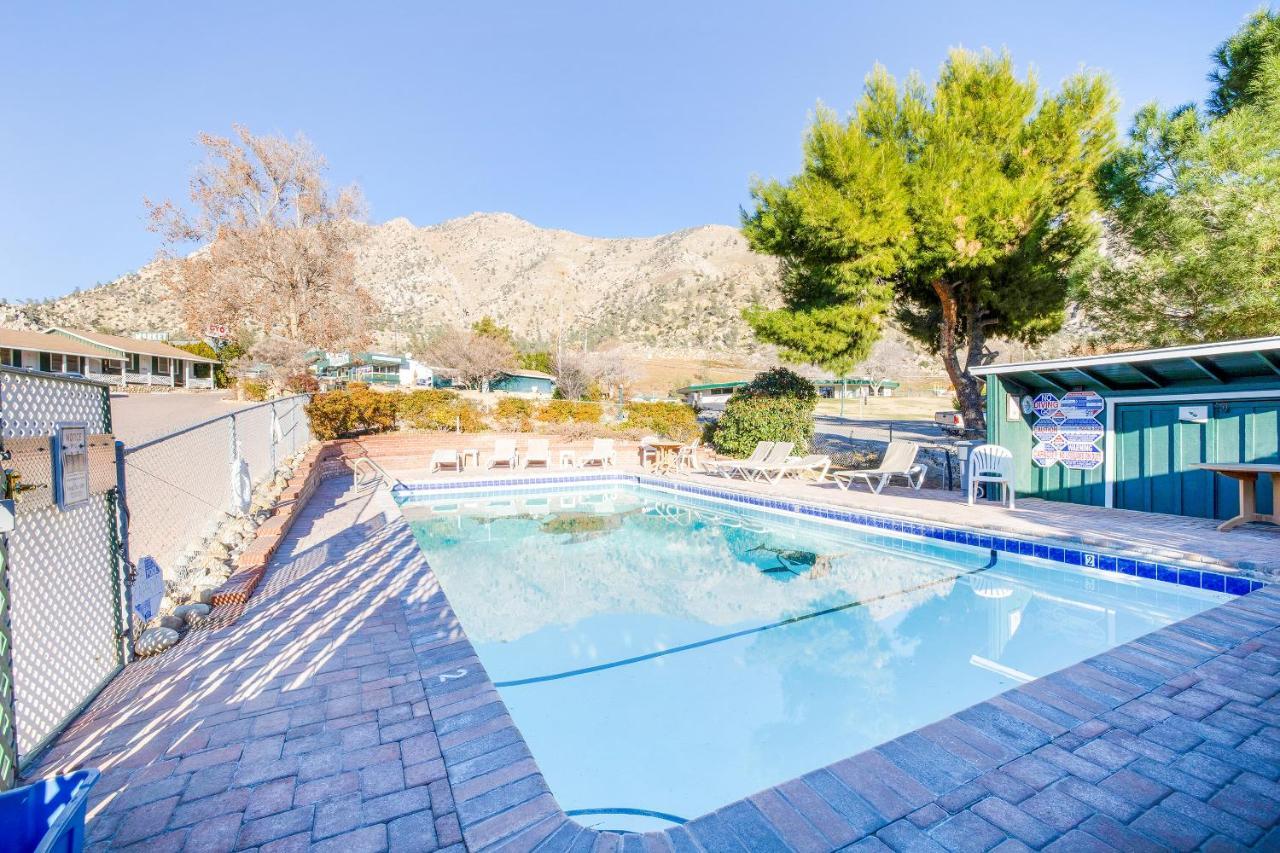 The Kern Lodge Kernville Ngoại thất bức ảnh