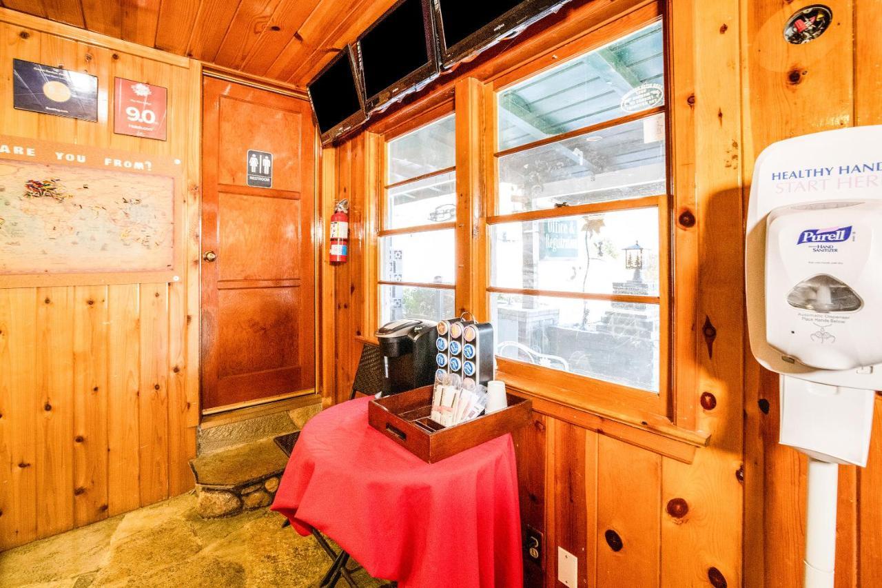 The Kern Lodge Kernville Ngoại thất bức ảnh