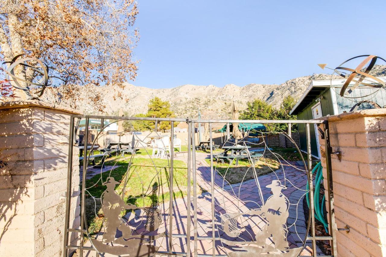 The Kern Lodge Kernville Ngoại thất bức ảnh